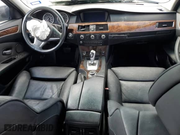 2009 BMW 5 Series 528i z VIN WBANU53589C123505, wystawiony jako Copart lot #85678104 z przebiegiem Nie podano mil oraz Szkoda całkowita • Salvage title. Historia ofert i sprzedaży dostępna na DreamBid. Obrazek 8.