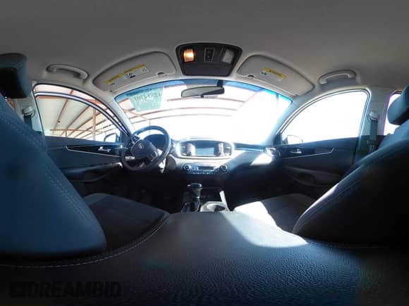 2019 Kia Sorento LX with VIN 5XYPG4A56KG470350, listed as a IAAI auction lot 42814201 with 142,132 mi miles and . Bid and sale history available at DreamBid. Image 19.