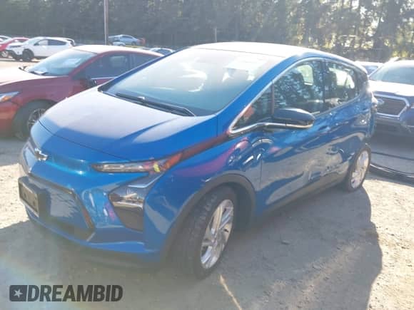2023 Chevrolet Bolt EV 1LT z VIN 1G1FW6S0XP4111580, wystawiony jako IAAI lot #43269057 z przebiegiem 47 828 mil mil oraz . Historia ofert i sprzedaży dostępna na DreamBid. Obrazek 2.