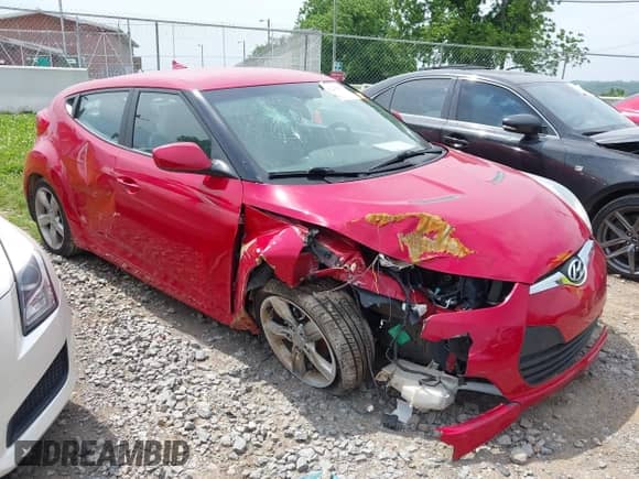 2012 Hyundai Veloster w/Black Int с VIN KMHTC6AD7CU049570, выставлен на аукционе IAAI как лот 42265051 с пробегом 79 896 миль миль и . История ставок и продаж доступна на DreamBid. Изображение 1.