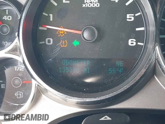 2011 Chevrolet Silverado 1500 LT z VIN 3GCPCSE00BG382605, wystawiony jako IAAI lot #42549320 z przebiegiem 135 390 mil mil oraz . Historia ofert i sprzedaży dostępna na DreamBid. Obrazek 15.