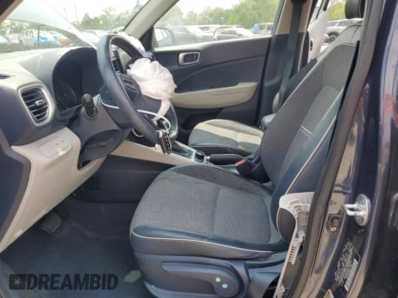 2020 Hyundai Venue Denim с VIN KMHRC8A36LU047404, выставлен на аукционе Copart как лот 59582165 с пробегом Не указан миль и Списание • Salvage title. История ставок и продаж доступна на DreamBid. Изображение 7.