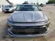 2025 Hyundai Sonata SE с VIN KMHL24JA1SA497414, выставлен на аукционе Copart как лот 66750645 с пробегом 2 725 миль миль и Списание • Salvage title. История ставок и продаж доступна на DreamBid. Изображение 5.