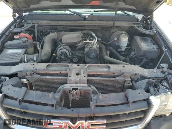 2008 GMC Sierra 1500 Work Truck with VIN 1GTEC14X28Z101249, listed as a Copart auction lot 62340205 with 187,015 mi miles and Salvage title. Bid and sale history available at DreamBid. Image 11.