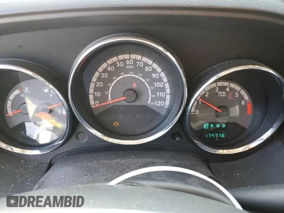 2011 Dodge Caliber Rush with VIN 1B3CB8HB0BD254591, listed as a Copart auction lot 85888784 with 174,776 mi miles and Salvage title. Bid and sale history available at DreamBid. Image 9.