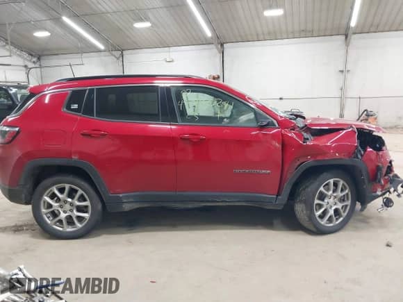 2023 Jeep Compass Latitude Lux с VIN 3C4NJDFN9PT545706, выставлен на аукционе IAAI как лот 42930241 с пробегом 29 926 миль миль и . История ставок и продаж доступна на DreamBid. Изображение 13.