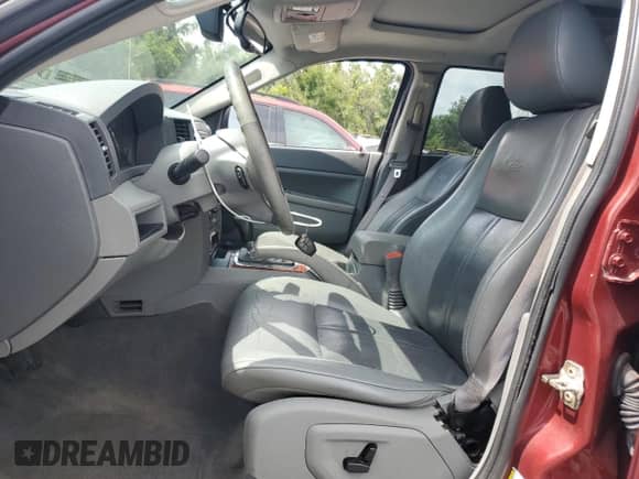 2007 Jeep Grand Cherokee Limited с VIN 1J8HR58247C524863, выставлен на аукционе Copart как лот 64720695 с пробегом Не указан миль и На запчасти • Non repairable. История ставок и продаж доступна на DreamBid. Изображение 7.