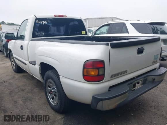 2005 GMC Sierra 1500 Work Truck с VIN 1GTEC14X05Z182845, выставлен на аукционе IAAI как лот 42811717 с пробегом 306 293 миль миль и . История ставок и продаж доступна на DreamBid. Изображение 3.