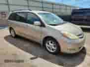 2006 Toyota Sienna XLE z VIN 5TDZA22C36S551052, wystawiony jako Copart lot #70466395 z przebiegiem 174 076 mil mil oraz Szkoda całkowita • Salvage title. Historia ofert i sprzedaży dostępna na DreamBid. Obrazek 4.