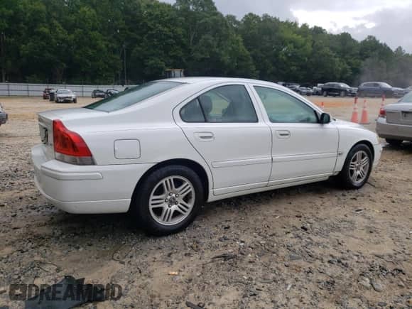 2005 Volvo S60 с VIN YV1RS592252430170, выставлен на аукционе Copart как лот 65732275 с пробегом 218 085 миль миль и Списание • Salvage title. История ставок и продаж доступна на DreamBid. Изображение 3.