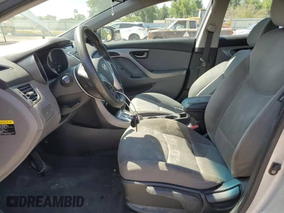 2011 Hyundai Elantra GLS z VIN KMHDH4AE7BU154997, wystawiony jako Copart lot #66558955 z przebiegiem 165 913 mil mil oraz Szkoda całkowita • Salvage title. Historia ofert i sprzedaży dostępna na DreamBid. Obrazek 7.