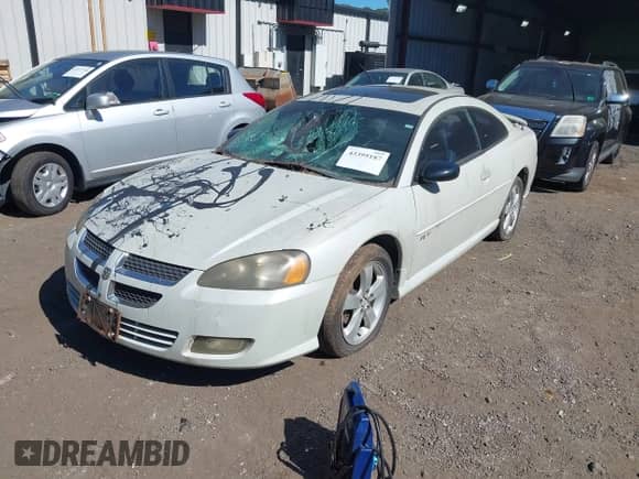 2003 Dodge Stratus with VIN 4B3AG52H93E129717, listed as a IAAI auction lot 43395187 with 132,311 mi miles and . Bid and sale history available at DreamBid. Image 2.