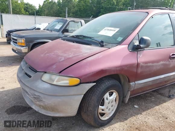 1999 Dodge Caravan SE с VIN 2B4GP44GXXR190296, выставлен на аукционе IAAI как лот 42468010 с пробегом 225 755 миль миль и . История ставок и продаж доступна на DreamBid. Изображение 6.