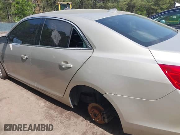 2013 Chevrolet Malibu LT с VIN 1G11E5SA1DF310100, выставлен на аукционе IAAI как лот 41960834 с пробегом 256 936 миль миль и . История ставок и продаж доступна на DreamBid. Изображение 6.