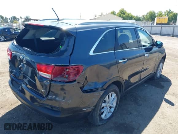2018 Kia Sorento LX z VIN 5XYPGDA51JG347196, wystawiony jako IAAI lot #42784375 z przebiegiem 89 178 mil mil oraz . Historia ofert i sprzedaży dostępna na DreamBid. Obrazek 4.