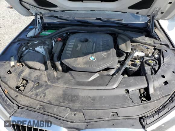 2017 BMW 7 Series 740i with VIN WBA7E2C5XHG739931, listed as a Copart auction lot 81453395 with 121,438 mi miles and Clean title. Bid and sale history available at DreamBid. Image 11.