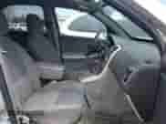 2009 Chevrolet Equinox 1LT z VIN 2CNDL43F696207928, wystawiony jako IAAI lot #42142460 z przebiegiem 226 195 mil mil oraz . Historia ofert i sprzedaży dostępna na DreamBid. Obrazek 5.