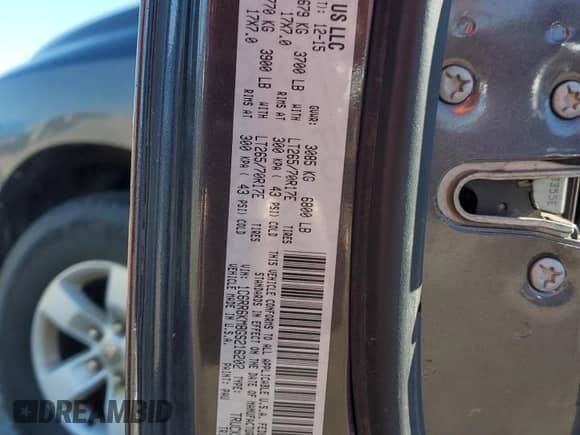 2016 Ram 1500 Tradesman z VIN 1C6RR6KM8GS216202, wystawiony jako Copart lot #46368195 z przebiegiem 160 102 mil mil oraz Czysty tytuł • Clean title. Historia ofert i sprzedaży dostępna na DreamBid. Obrazek 12.