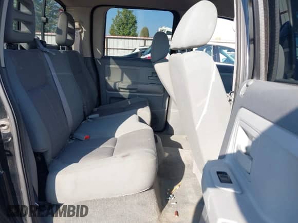 2005 Dodge Dakota SLT with VIN 1D7HW48K95S294045, listed as a IAAI auction lot 43269758 with Not provided miles and . Bid and sale history available at DreamBid. Image 8.