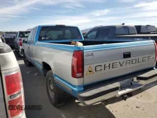 1995 Chevrolet Silverado 2500 с VIN 1GCGC29F4SE196541, выставлен на аукционе Copart как лот 72844924 с пробегом 101 483 миль миль и На запчасти • Non repairable. История ставок и продаж доступна на DreamBid. Изображение 2.