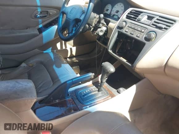 1998 Honda Accord EX with VIN 1HGCG3270WA010245, listed as a IAAI auction lot 42628230 with 283,906 mi miles and . Bid and sale history available at DreamBid. Image 22.