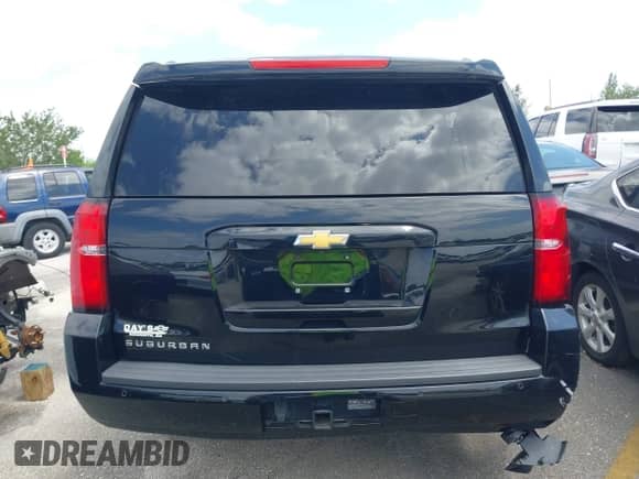 2018 Chevrolet Suburban LT with VIN 1GNSCHKC0JR273224, listed as a IAAI auction lot 42080783 with Not provided miles and . Bid and sale history available at DreamBid. Image 16.