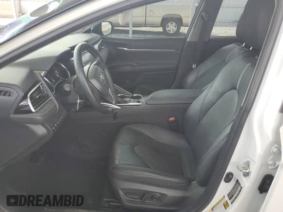 2018 Toyota Camry XSE с VIN 4T1B61HK0JU027305, выставлен на аукционе Copart как лот 69680395 с пробегом 73 371 миль миль и Списание • Salvage title. История ставок и продаж доступна на DreamBid. Изображение 7.