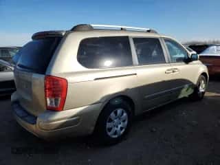 2007 Hyundai Entourage GLS с VIN KNDMC233X76042306, выставлен на аукционе Copart как лот 87538275 с пробегом 225 397 миль миль и Чистый • Clean title. История ставок и продаж доступна на DreamBid. Изображение 3.