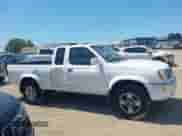 2000 Nissan Frontier XE с VIN 1N6ED26T1YC315114, выставлен на аукционе IAAI как лот 42076538 с пробегом 240 525 миль миль и . История ставок и продаж доступна на DreamBid. Изображение 13.