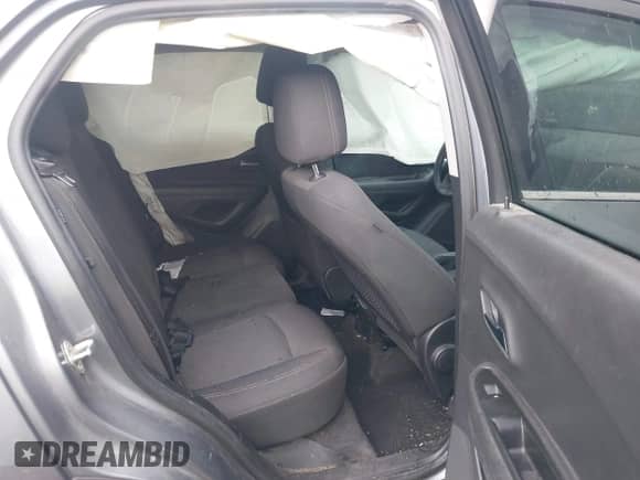 2020 Chevrolet Trax LT with VIN 3GNCJPSB2LL336099, listed as a IAAI auction lot 42649531 with 107,747 mi miles and . Bid and sale history available at DreamBid. Image 8.