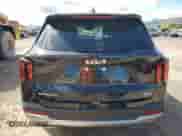 2025 Kia Sorento EX z VIN KNDRHDJG4S5288842, wystawiony jako Copart lot #58067335 z przebiegiem 5 172 mil mil oraz Szkoda całkowita • Salvage title. Historia ofert i sprzedaży dostępna na DreamBid. Obrazek 6.