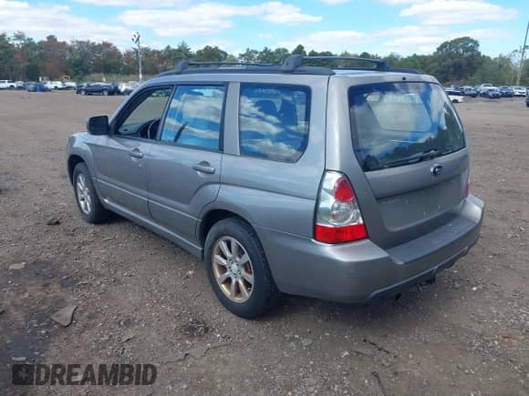 2006 Subaru Forester X with VIN JF1SG65696H720045, listed as a IAAI auction lot 43436080 with 156,850 mi miles and . Bid and sale history available at DreamBid. Image 3.
