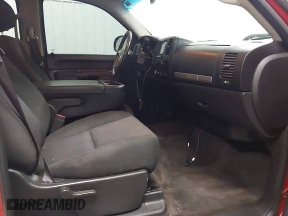 2013 Chevrolet Silverado 1500 LT with VIN 3GCPKSE72DG299308, listed as a IAAI auction lot 42831474 with 124,621 mi miles and . Bid and sale history available at DreamBid. Image 5.