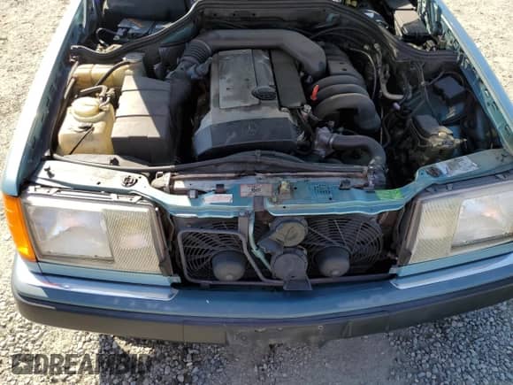 1993 Mercedes-Benz 300 с VIN WDBEA28E0PB854644, выставлен на аукционе Copart как лот 82135315 с пробегом 161 979 миль миль и Списание • Salvage title. История ставок и продаж доступна на DreamBid. Изображение 11.