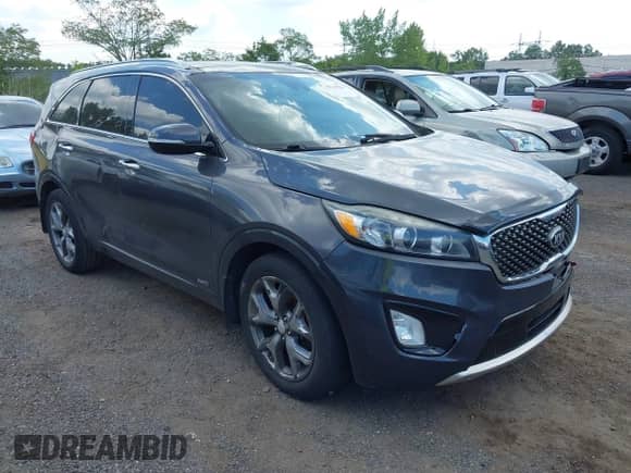 2017 Kia Sorento SX z VIN 5XYPKDA51HG241582, wystawiony jako IAAI lot #42769504 z przebiegiem 154 567 mil mil oraz . Historia ofert i sprzedaży dostępna na DreamBid. Obrazek 1.