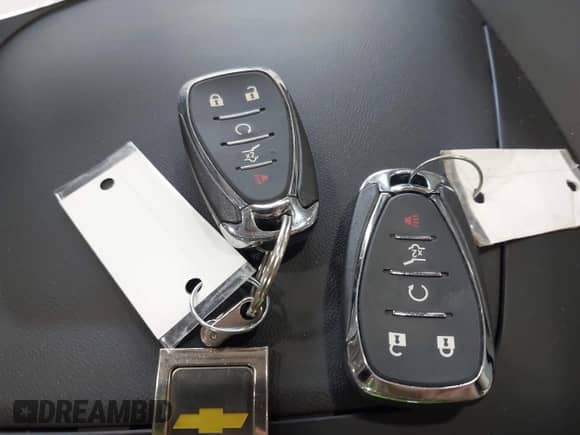 2023 Chevrolet Equinox LT z VIN 3GNAXUEG5PL104436, wystawiony jako IAAI lot #43215747 z przebiegiem 10 059 mil mil oraz . Historia ofert i sprzedaży dostępna na DreamBid. Obrazek 11.