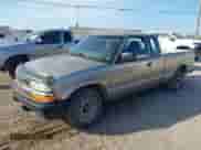 2002 Chevrolet S-10 LS с VIN 1GCCS19WX28127699, выставлен на аукционе IAAI как лот 42155788 с пробегом 334 683 миль миль и . История ставок и продаж доступна на DreamBid. Изображение 2.