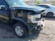 2021 GMC Sierra 1500 Denali z VIN 3GTU9FETXMG422324, wystawiony jako IAAI lot #43121547 z przebiegiem 55 757 mil mil oraz . Historia ofert i sprzedaży dostępna na DreamBid. Obrazek 19.