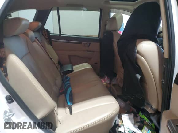 2011 Hyundai Santa Fe Limited с VIN 5XYZKDAG8BG090869, выставлен на аукционе Copart как лот 81120485 с пробегом 119 832 миль миль и Списание • Salvage title. История ставок и продаж доступна на DreamBid. Изображение 11.