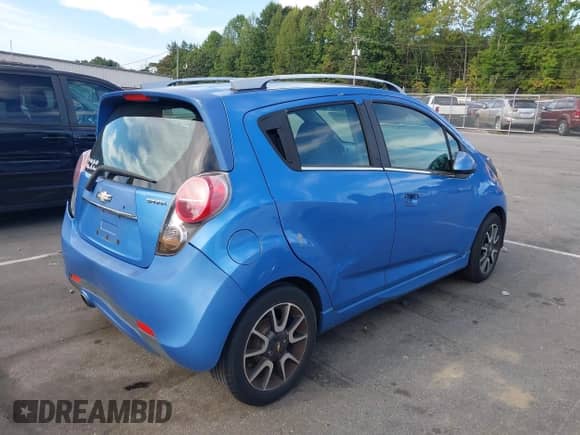 2013 Chevrolet Spark LT с VIN KL8CF6S97DC569368, выставлен на аукционе IAAI как лот 43048973 с пробегом 155 413 миль миль и . История ставок и продаж доступна на DreamBid. Изображение 4.