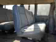2007 Chevrolet Express Passenger с VIN 1GAHG39UX71253989, выставлен на аукционе Copart как лот 78352934 с пробегом 161 989 миль миль и Списание • Salvage title. История ставок и продаж доступна на DreamBid. Изображение 11.