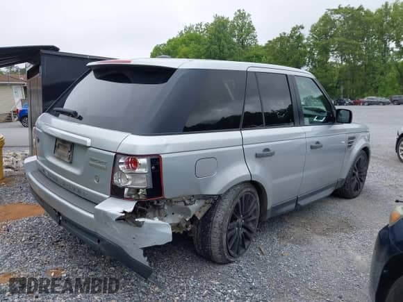 2009 Land Rover Range Rover Sport SC с VIN SALSH23429A193828, выставлен на аукционе IAAI как лот 42318417 с пробегом 61 648 миль миль и . История ставок и продаж доступна на DreamBid. Изображение 6.