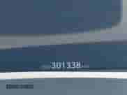 2017 Toyota Prius Two z VIN JTDKARFU4H3051645, wystawiony jako IAAI lot #41991804 z przebiegiem 301 338 mil mil oraz . Historia ofert i sprzedaży dostępna na DreamBid. Obrazek 15.