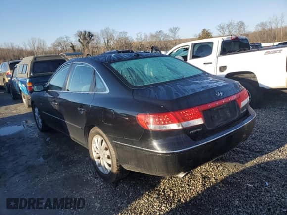 2007 Hyundai Azera SE с VIN KMHFC46F07A212403, выставлен на аукционе Copart как лот 43539535 с пробегом 74 847 миль миль и Списание • Salvage title. История ставок и продаж доступна на DreamBid. Изображение 2.