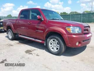 2005 Toyota Tundra Limited с VIN 5TBDT48105S501030, выставлен на аукционе IAAI как лот 43037992 с пробегом 352 000 миль миль и . История ставок и продаж доступна на DreamBid. Изображение 1.