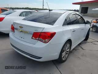 2015 Chevrolet Cruze LTZ z VIN 1G1PG5SB9F7194994, wystawiony jako IAAI lot #43453509 z przebiegiem Nie podano mil oraz . Historia ofert i sprzedaży dostępna na DreamBid. Obrazek 4.