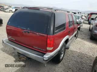 1997 Chevrolet Blazer LS z VIN 1GNDT13W5V2245085, wystawiony jako Copart lot #75058904 z przebiegiem 272 777 mil mil oraz Szkoda całkowita • Salvage title. Historia ofert i sprzedaży dostępna na DreamBid. Obrazek 3.