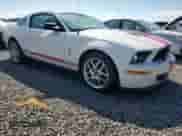 2009 Ford Mustang Shelby GT500 z VIN 1ZVHT88SX95132470, wystawiony jako Copart lot #73875834 z przebiegiem Nie podano mil oraz Szkoda całkowita • Salvage title. Historia ofert i sprzedaży dostępna na DreamBid. Obrazek 4.