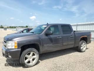 2011 Chevrolet Silverado 1500 LT with VIN 3GCPKSE36BG310109, listed as a Copart auction lot 67924155 with 260,257 mi miles and Salvage title. Bid and sale history available at DreamBid. Image 1.