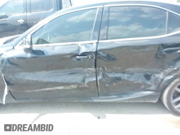 2017 Lexus IS 200t с VIN JTHBA1D21H5039829, выставлен на аукционе IAAI как лот 42251228 с пробегом 70 633 миль миль и . История ставок и продаж доступна на DreamBid. Изображение 6.